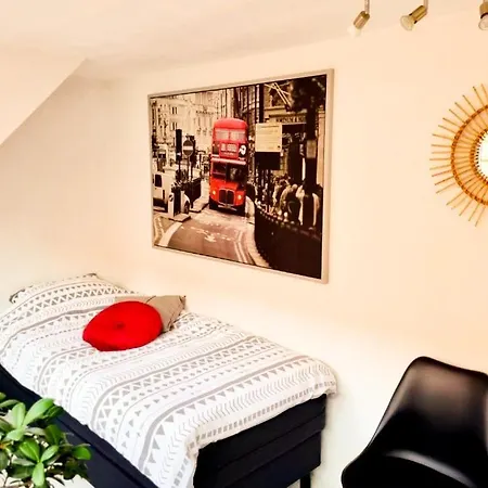 Pandhouse Apartment